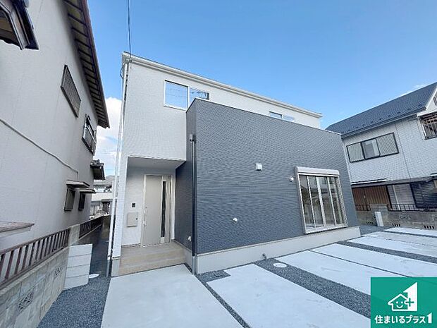 【外観】安心の10年保証！外観を美しく保ち、雨水で汚れを落とします！気になることがありましたら、お気軽にお問い合わせください！