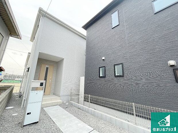 【外観】安心の10年保証！外観を美しく保ち、雨水で汚れを落とします！気になることがありましたら、お気軽にお問い合わせください！