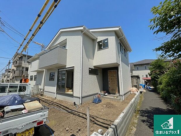 【外観】現在建築中!落ち着いた街並みで新生活を始めることが出来そう!周辺の物件も併せてご紹介させて頂きます!