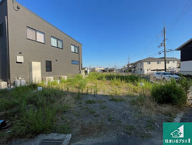 【外観】周辺は落ち着いた街並みの住宅地！子育てがしやすい住環境です！まだ未完成ですが、現地でしかわからない事もございます。是非一度ご覧ください。