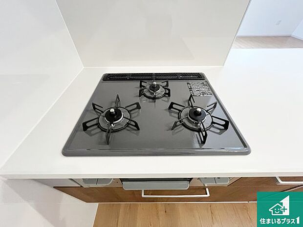 【コンロ】ダブル高火力Siセンサー付きコンロ!3口あるので、まとめて料理をする時も大活躍!