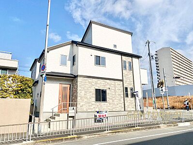 ブルーミングガーデン堺市南区若松台 全3邸 ご成約プレゼント贈呈中 住宅ローンに自信あり の一戸建て 22年02月 99 65m2 4ldk 1s 3780万円 ブルーミングガーデン堺市南区若松台 全3邸 ご成約プレゼント贈呈中 住宅ローンに自信あり の一戸建て 22年02月 99 65m2 4ldk 1s 3780万円