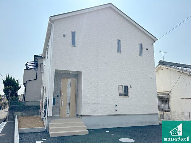 安心の10年保証！外観を美しく保ち、雨水で汚れを落とします！気になることがありましたら、お気軽にお問い合わせください！