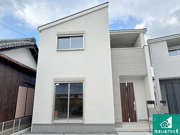 安心の10年保証!外観を美しく保ち、雨水で汚れを落とします!気になることがありましたら、お気軽にお問い合わせください!