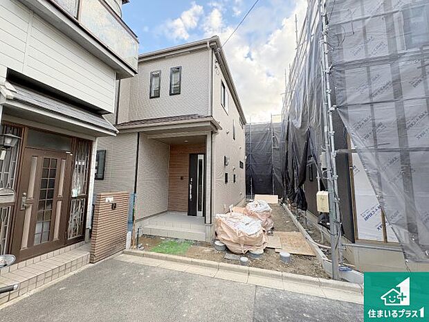 【外観】現在建築中！落ち着いた街並みで新生活を始めることが出来そう！周辺の物件も併せてご紹介させて頂きます！
