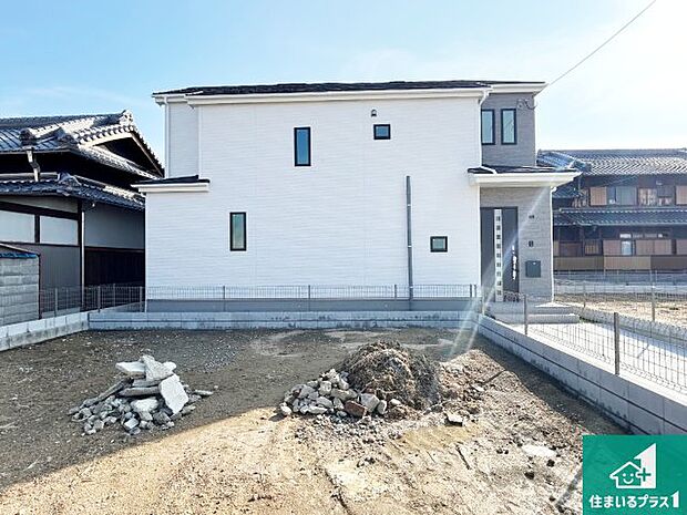 【外観】安心の10年保証！外観を美しく保ち、雨水で汚れを落とします！気になることがありましたら、お気軽にお問い合わせください！