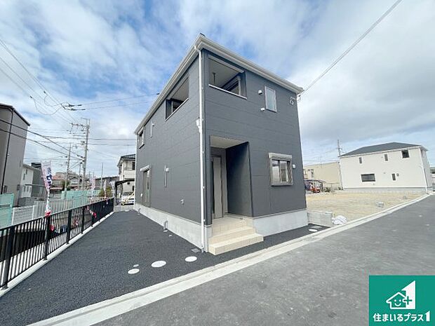 【外観】安心の10年保証！外観を美しく保ち、雨水で汚れを落とします！気になることがありましたら、お気軽にお問い合わせください！