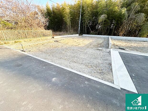 【外観】周辺は落ち着いた街並みの住宅地！子育てがしやすい住環境です！まだ未完成ですが、現地でしかわからない事もございます。是非一度ご覧ください。