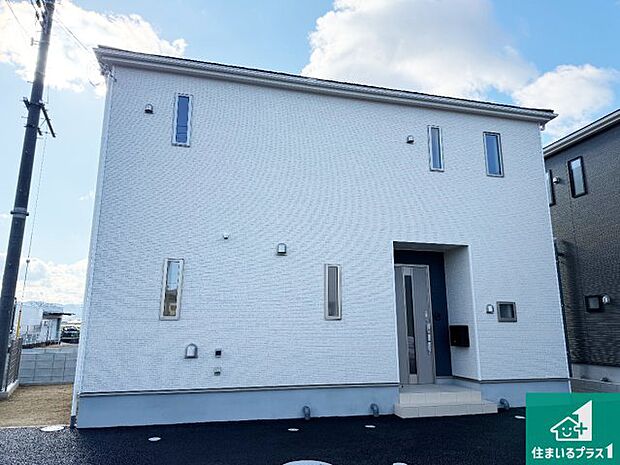 【外観】安心の10年保証！外観を美しく保ち、雨水で汚れを落とします！気になることがありましたら、お気軽にお問い合わせください！