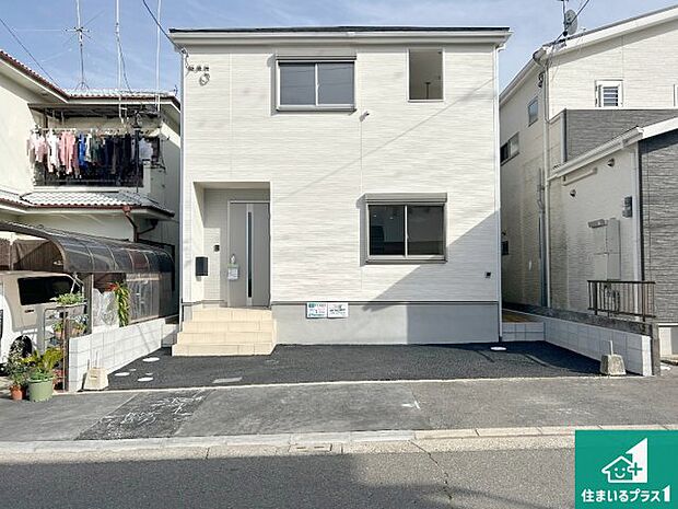 【外観】安心の10年保証！外観を美しく保ち、雨水で汚れを落とします！気になることがありましたら、お気軽にお問い合わせください！