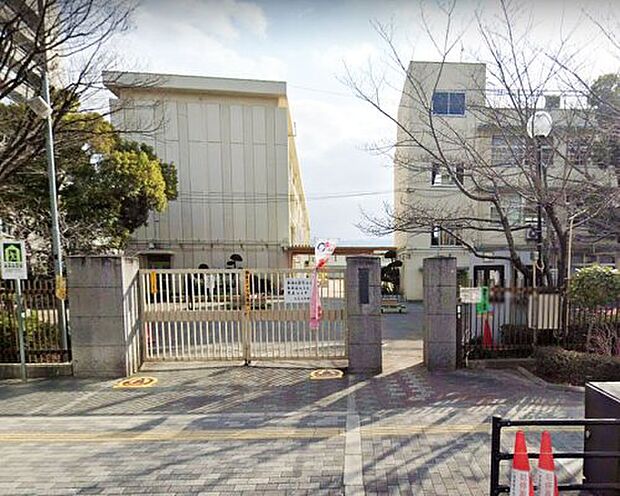 八尾市立八尾小学校