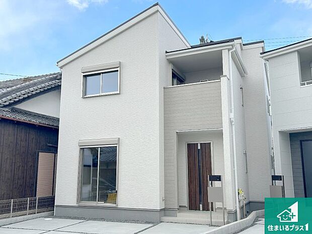 【外観】安心の10年保証!外観を美しく保ち、雨水で汚れを落とします!気になることがありましたら、お気軽にお問い合わせください!