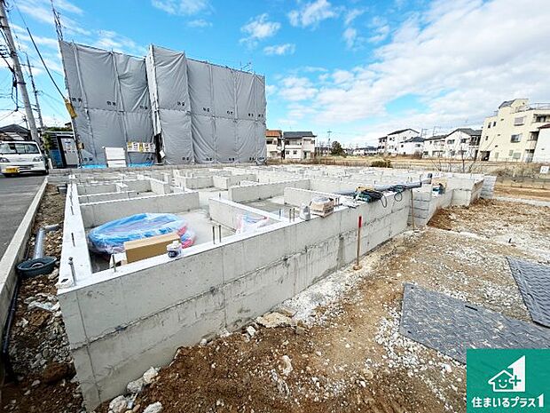 【外観】現在建築中！落ち着いた街並みで新生活を始めることが出来そう！周辺の物件も併せてご紹介させて頂きます！