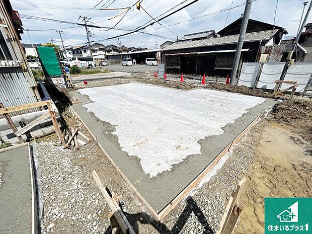 【外観】現在建築中!落ち着いた街並みで新生活を始めることが出来そう!周辺の物件も併せてご紹介させて頂きます!