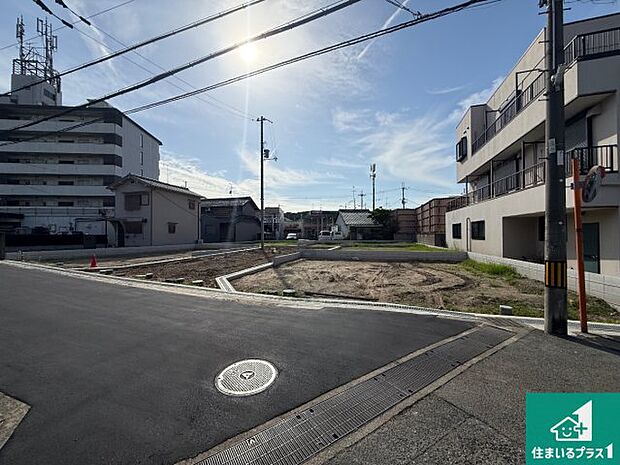【外観】現在建築中！落ち着いた街並みで新生活を始めることが出来そう！周辺の物件も併せてご紹介させて頂きます！