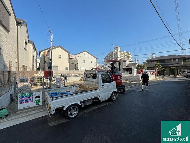 【外観】現在建築中！落ち着いた街並みで新生活を始めることが出来そう！周辺の物件も併せてご紹介させて頂きます！