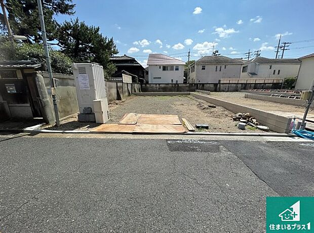 【外観】現在建築中！落ち着いた街並みで新生活を始めることが出来そう！周辺の物件も併せてご紹介させて頂きます！