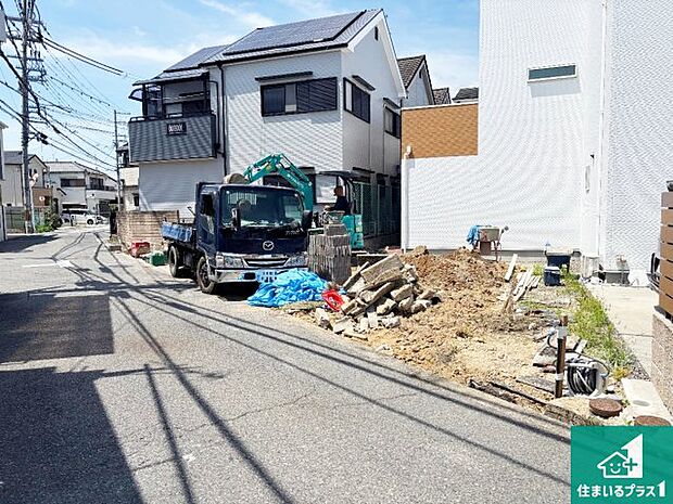 【外観】現在建築中！落ち着いた街並みで新生活を始めることが出来そう！周辺の物件も併せてご紹介させて頂きます！