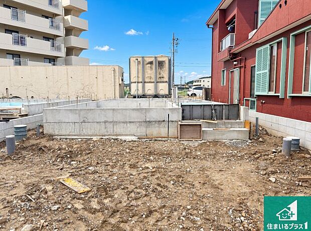 【外観】現在建築中!落ち着いた街並みで新生活を始めることが出来そう!周辺の物件も併せてご紹介させて頂きます!