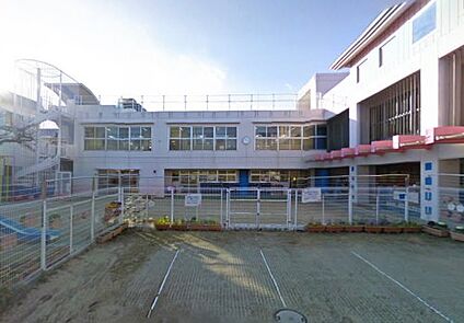 湊こども園 徒歩90m