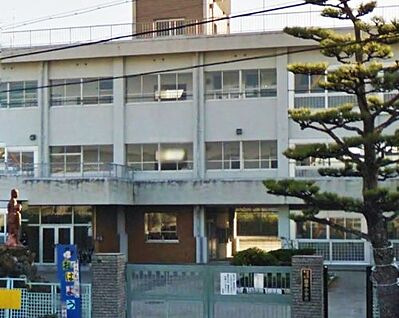紀の川市立田中小学校 徒歩2400m