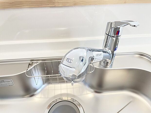 【浄水器】浄水器一体型のキッチンで洗い物用・料理用と切り替え簡単！キッチンワークをより快適にします！ 