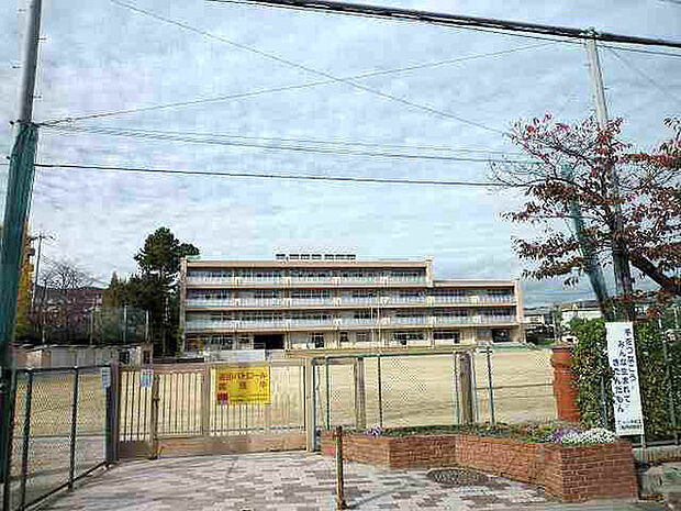 宝塚市立仁川小学校