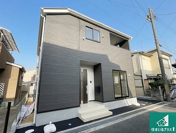 【外観】安心の10年保証!外観を美しく保ち、雨水で汚れを落とします!気になることがありましたら、お気軽にお問い合わせください!