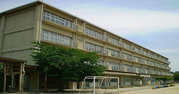 宝塚市立丸橋小学校