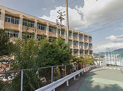 神戸市立甲緑小学校 徒歩878m