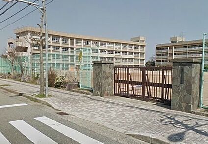 神戸市立有馬中学校 徒歩854m