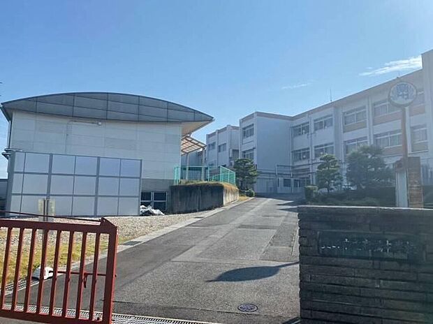 高橋中学校