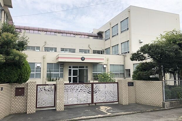 豊国中学校(約930m)