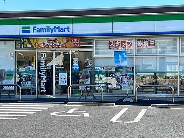 ファミリーマート(北名古屋徳重杁ノ口店)(約350m)