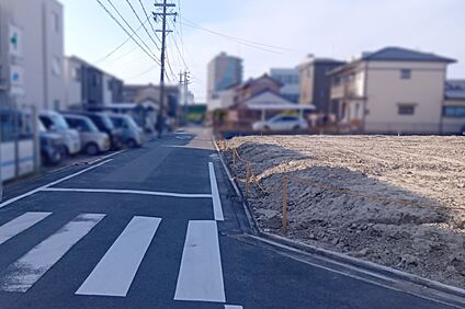 南側　前面道路