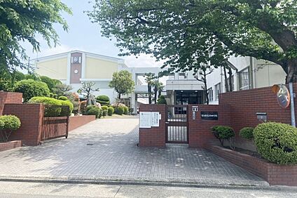 春田小学校 850～860ｍ(徒歩11分)