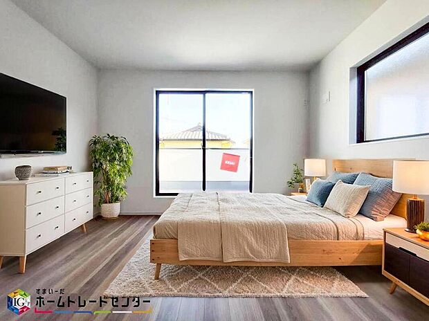 南向きの主寝室は採光も明るく風通し共に良好です。ダブルベッドのサイズのベッドを配置しても十分な広さを確保できる寝室です♪※こちらはCGなどで画像生成したイメージ画像となります。