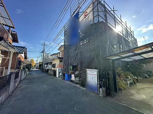 美しい緑と良好な住環境が守られてきたこの街に、新築戸建てが誕生いたしました。穏やかな空気の流れる落ち着いた住環境です。ぜひ、現地へ足をお運びいただき実際の環境・陽当たりをご確認下さいませ♪