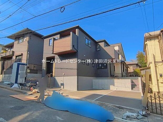 美しい緑と良好な住環境が守られてきたこの街に、新築戸建てが誕生致しました。穏やかな空気の流れる落ち着いた住環境です。ぜひ、現地へ足をお運びいただき実際の環境・陽当たりをご確認下さいませ♪