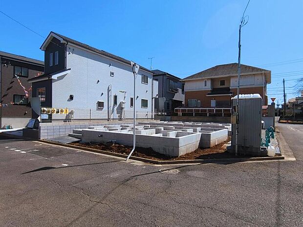 一戸建ての大きなメリットは、「自分の土地」を自由に使えること。好きなペットが飼えるほか、ガーデニングやDIY、車やバイクの手入れなど様々な趣味を楽しめます♪