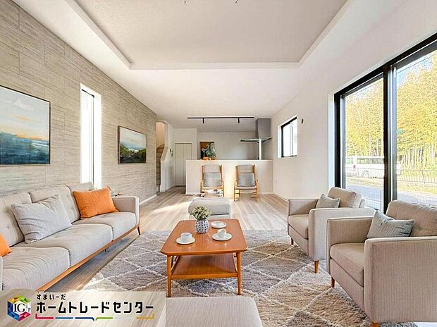 家族みんなが揃う場所だからこそ一番に陽当たりを考慮し明るくゆったりとくつろげる場所として設計しております。※こちらはCGで画像生成したイメージ画像になります。家具などは付いておりません。
