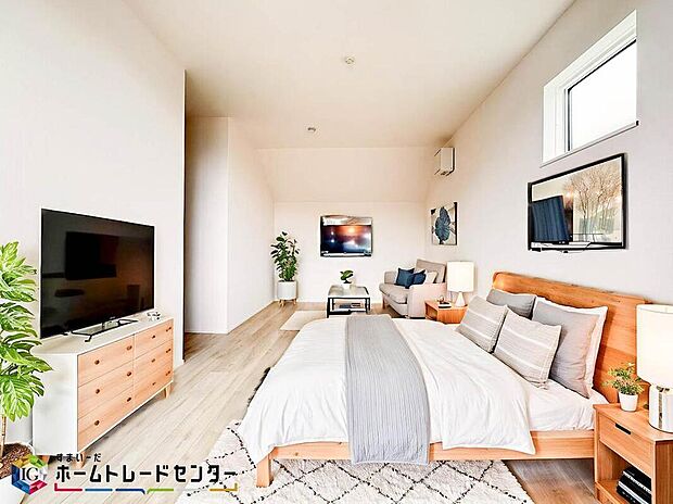 南向きの主寝室は採光も明るく風通し共に良好です。ダブルベッドのサイズのベッドを配置しても十分な広さを確保できる寝室です♪※こちらはCGなどで画像生成したイメージ画像となります。