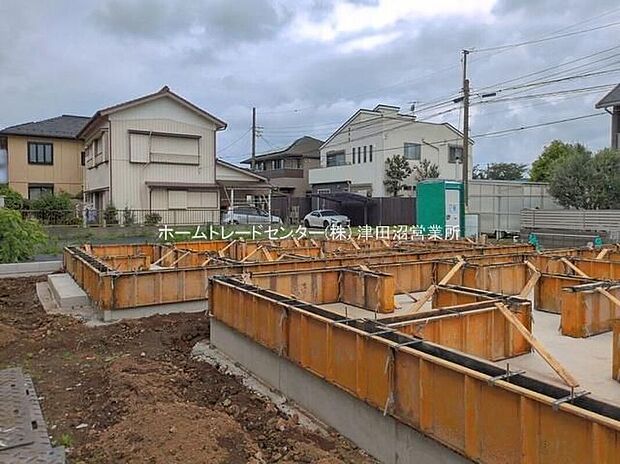 一戸建ての大きなメリットは、「自分の土地」を自由に使えること。好きなペットが飼えるほか、ガーデニングやDIY、車やバイクの手入れなど様々な趣味を楽しめます♪
