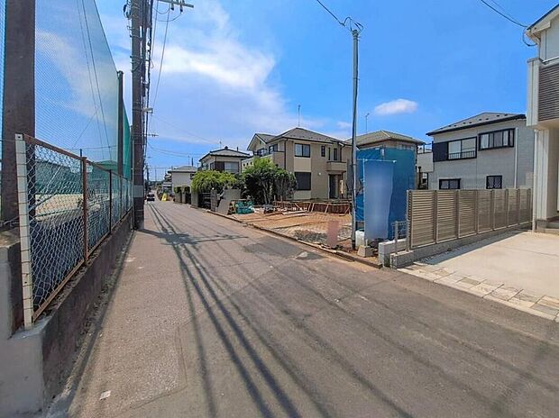 毎日のお散歩も快適な緑に恵まれた閑静な住宅地は、伸び伸びスローライフを叶えてくれます。自然豊富な季節の移ろいを身近に感じられる環境で子育てすれば、お子様もきっと素直に成長してくれるはずです！