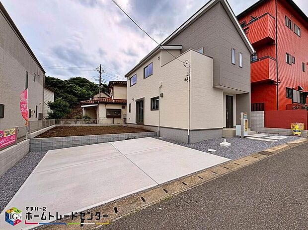 この風景が暮らしの一部に。毎日がイキイキと笑顔溢れる暮らしの始まりです♪ぜひ一度この見晴らしを体感してみませんか♪ご都合の良い時　自由に外観ご覧になれます。ご内見ご希望の際はぜひお気軽にご連絡下さい♪