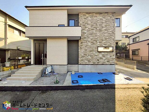 【現地外観写真】当物件のご案内につきましては、営業スタッフが丁寧に御対応します♪休日、お仕事帰りなど、ご都合に合わせていつでもご案内いたします♪周辺環境と併せて、実際に現地をご確認ください♪