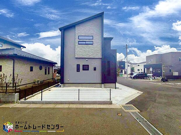 【現地外観写真】当物件のご案内につきましては、営業スタッフが丁寧に御対応します♪休日、お仕事帰りなど、ご都合に合わせていつでもご案内いたします♪周辺環境と併せて、実際に現地をご確認ください♪