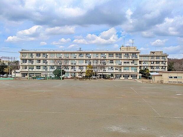 千葉市立緑が丘中学校(約1,500m)