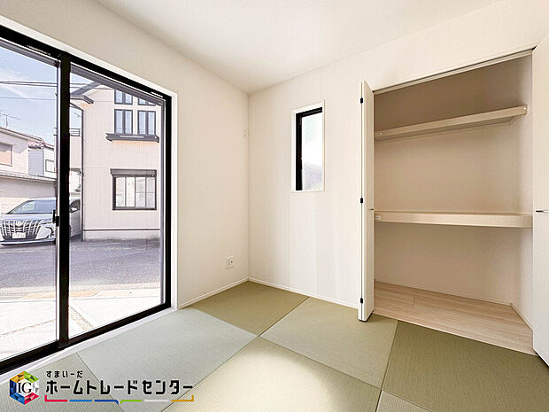 【和室】急な来客時、ご両親の宿泊の場所として、またリビングに隣接していますので、小さなお子様のお昼寝・遊び場や家事の場所としても活躍致します♪和風テイストで仕上げる家具のコーディネイトも楽しみですね♪