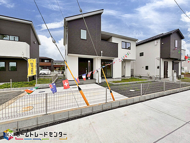 【前面道路含む現地写真】この風景が暮らしの一部に。毎日がイキイキと笑顔溢れる暮らしの始まりです♪ぜひ一度この見晴らしを体感してみませんか♪ご都合の良い時 自由に外観ご覧になれます。ご内見ご希望の際はぜひお気軽にご連絡下さい♪